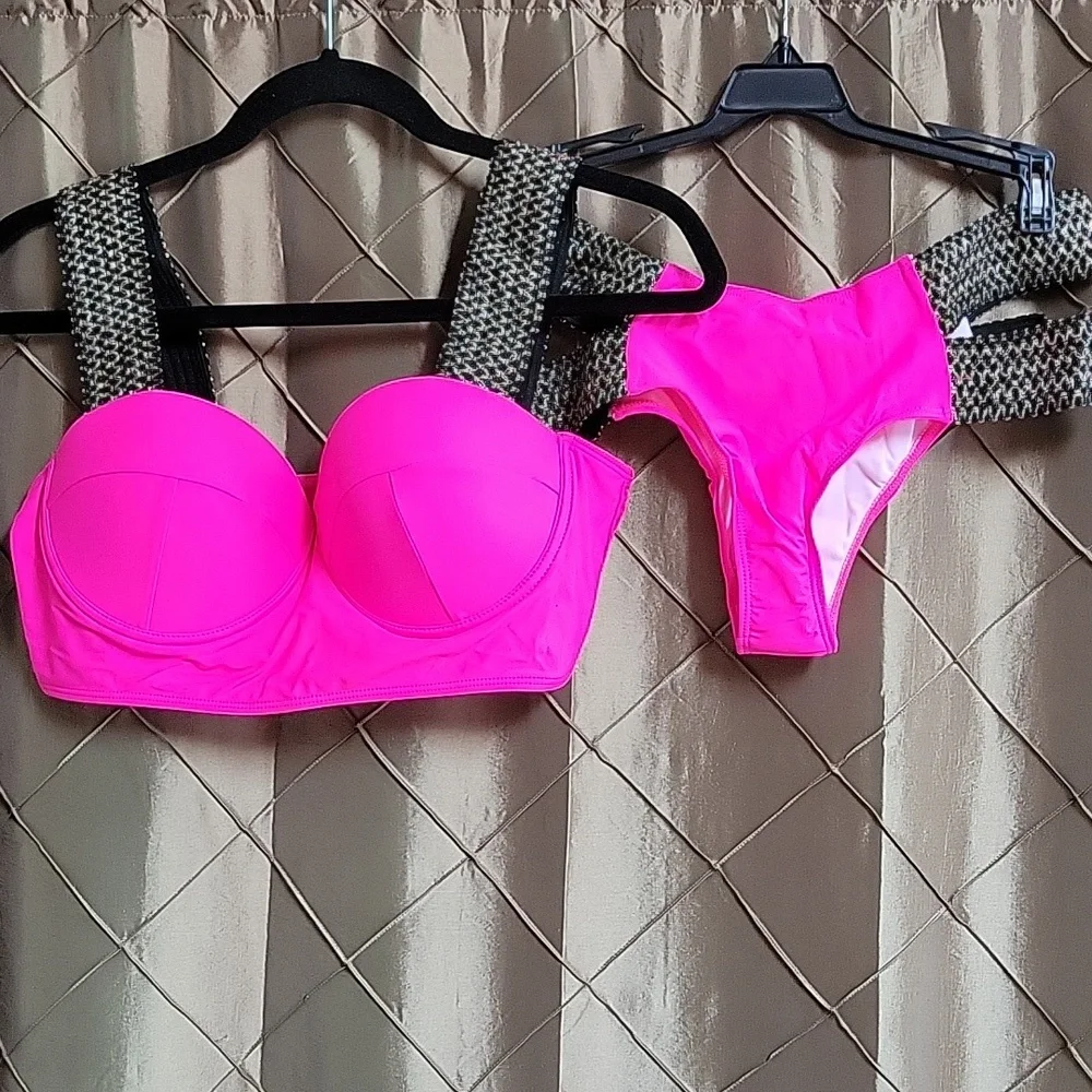 NWT. OOH LA LA Retro Moulded Cup Hot Pink Bikini w/Elastic Straps